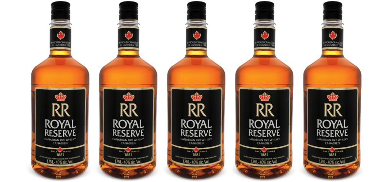 Royal park виски. Highgarden виски Reserve. Royal Park Whisky 40% 1l. Роял парк виски 1 литр цена.