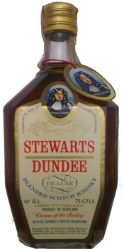 Stewarts Dundee De Luxe Blended Scotch Whisky